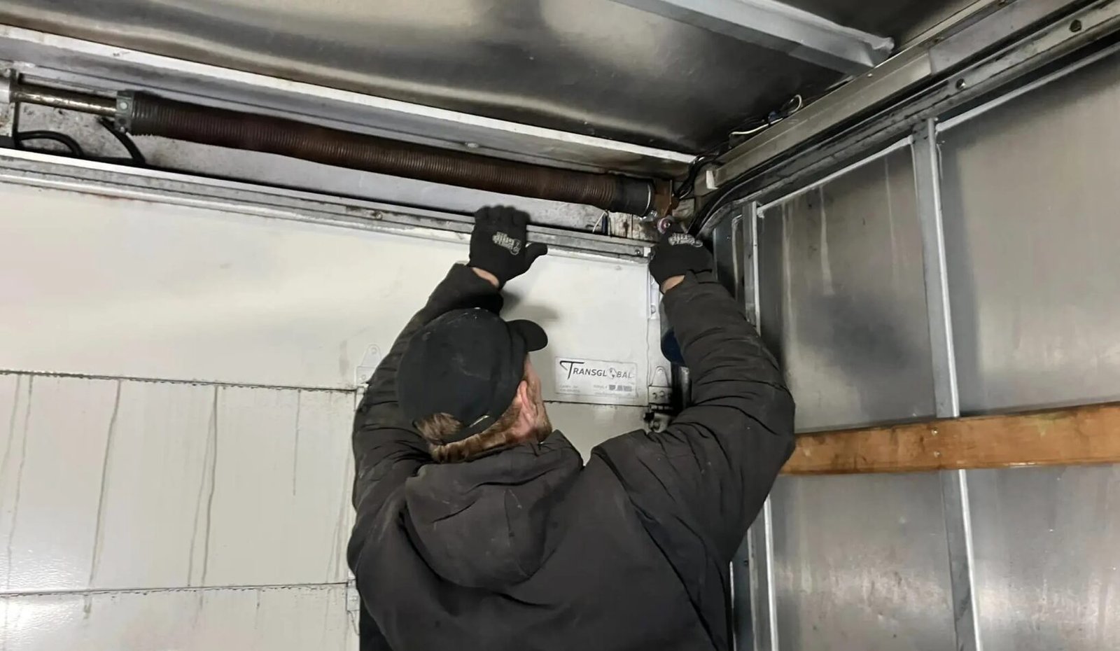 Security Risks of Delaying Emergency Garage Door Repair